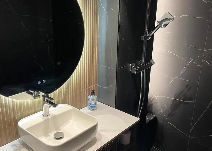 Junto A San Sebastián *