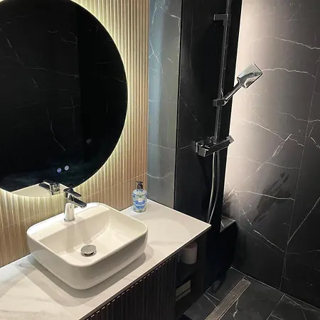 Junto A San Sebastian *